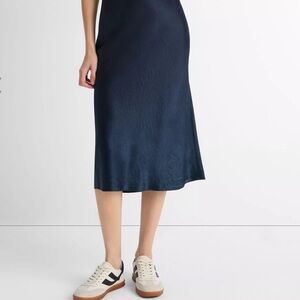 Elegant Navy Blue Midi Skirt
